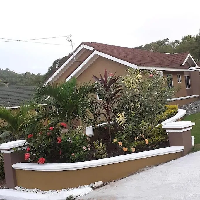 Serenity Vacation Villas Ocho Rios 0*,